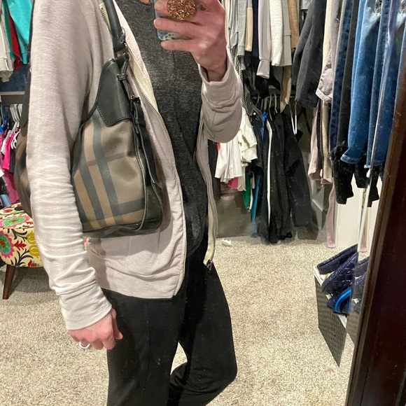 BURBERRY shoulder bag, authentic with dust bag - Picture 11 of 15